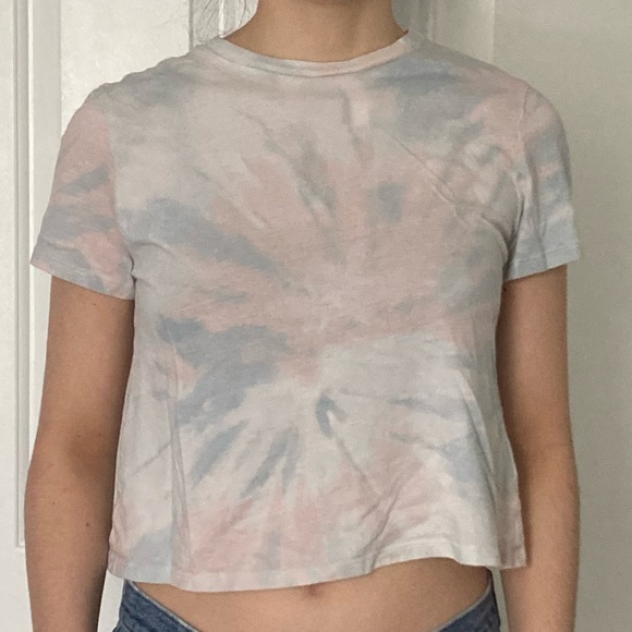 H&M Tie Dye T-Shirt - Picture 2 of 2